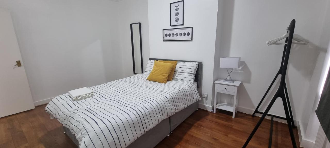 Cricklewood Broadway Guest Home Лондон Экстерьер фото